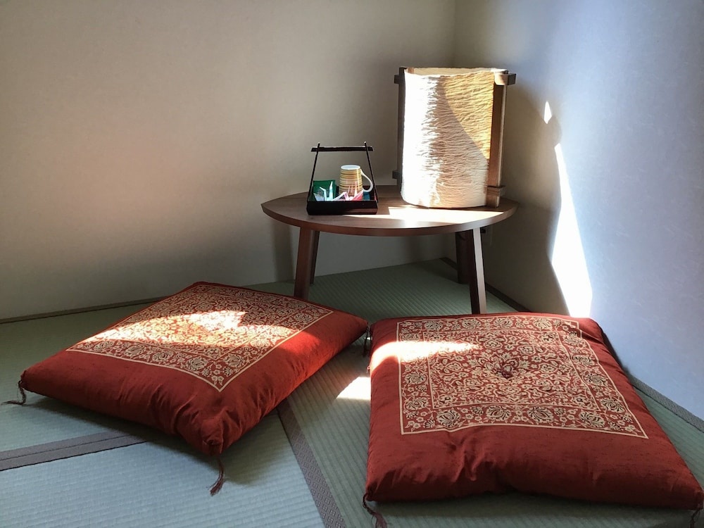 GUESTHOUSE YOURS - Hostel 사진 3
