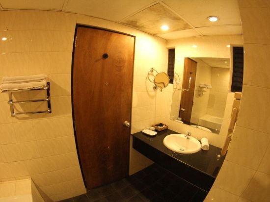 Hotel Janaki