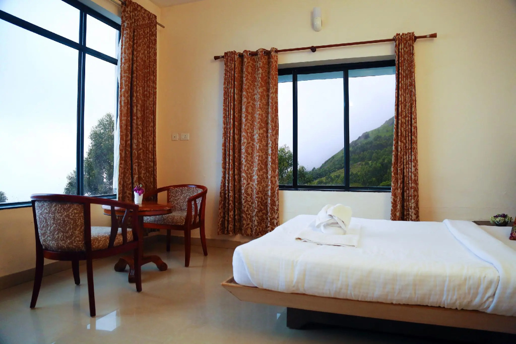 Suite with view