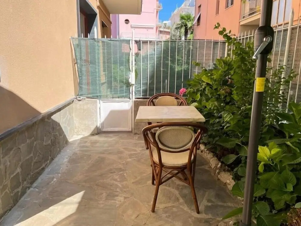 JOIVY Little Garden Studio Gattorno