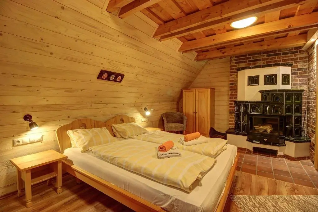 豪華四人房，配有大床