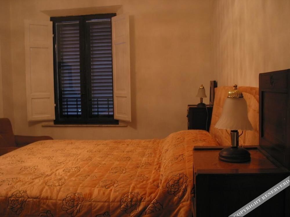 gallery_image_hidden_9