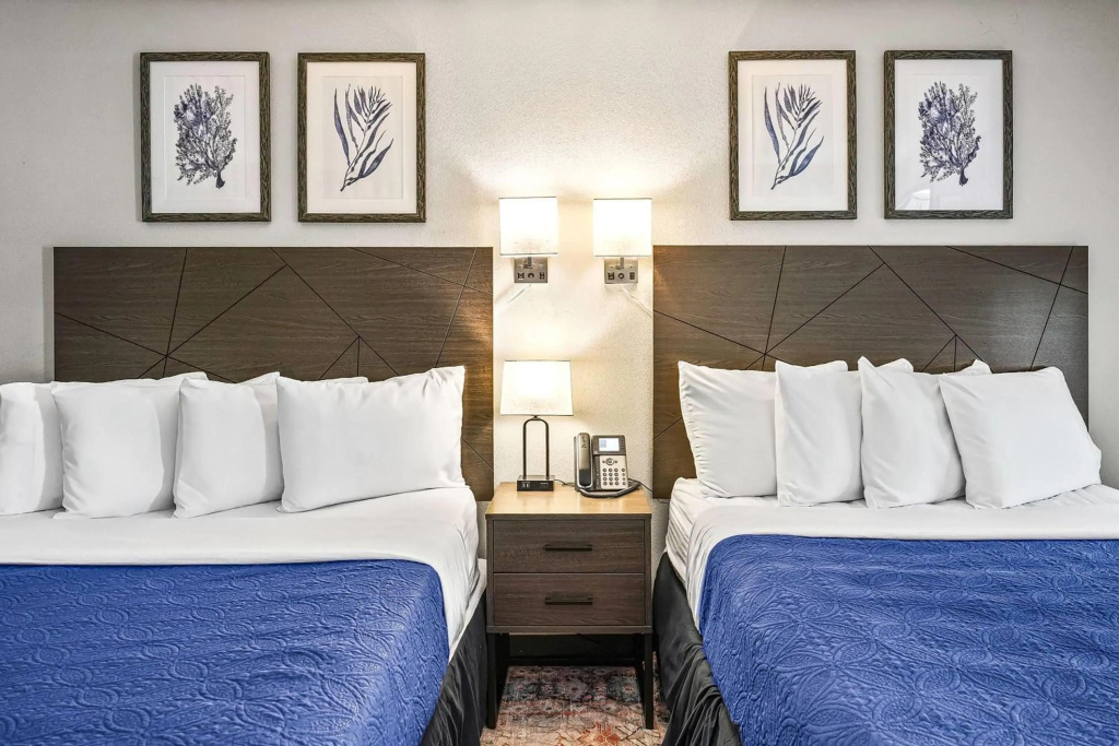 Baymont by Wyndham Ocala Suites — 5
