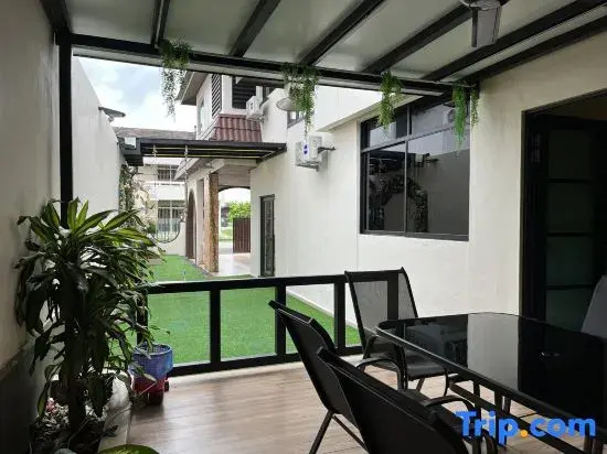 25 Pax Pool Villa Klebang 6B 4BR 10 MinToTown