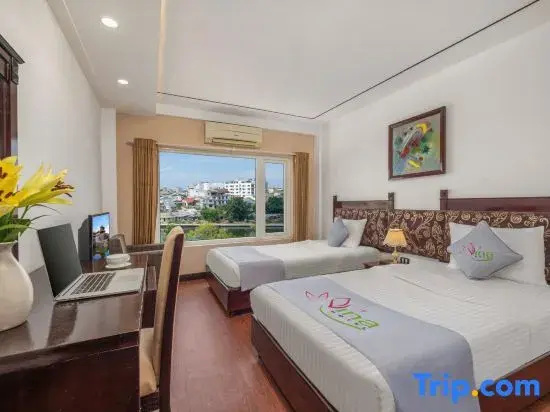 Deluxe Double room with river view (twin beds)