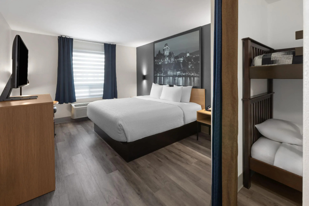 Hotel photo 32