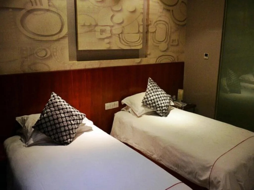 Dongfang Hotel