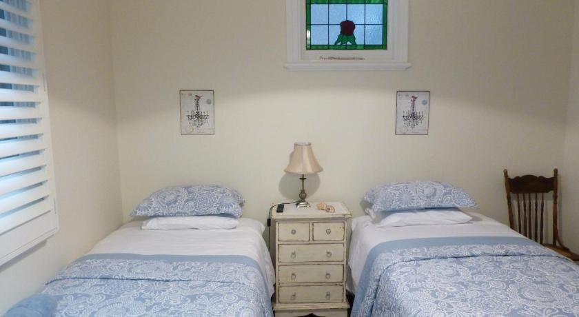 Lakeside Bed & Breakfast Perth by null