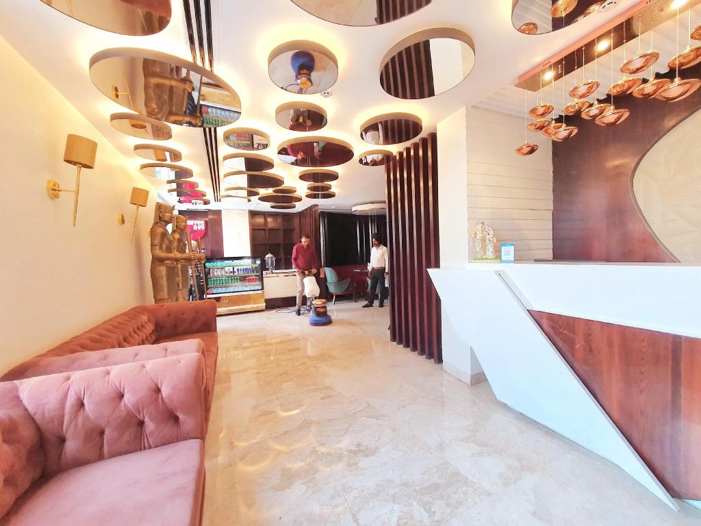 Br Grand Hotel — фото 2