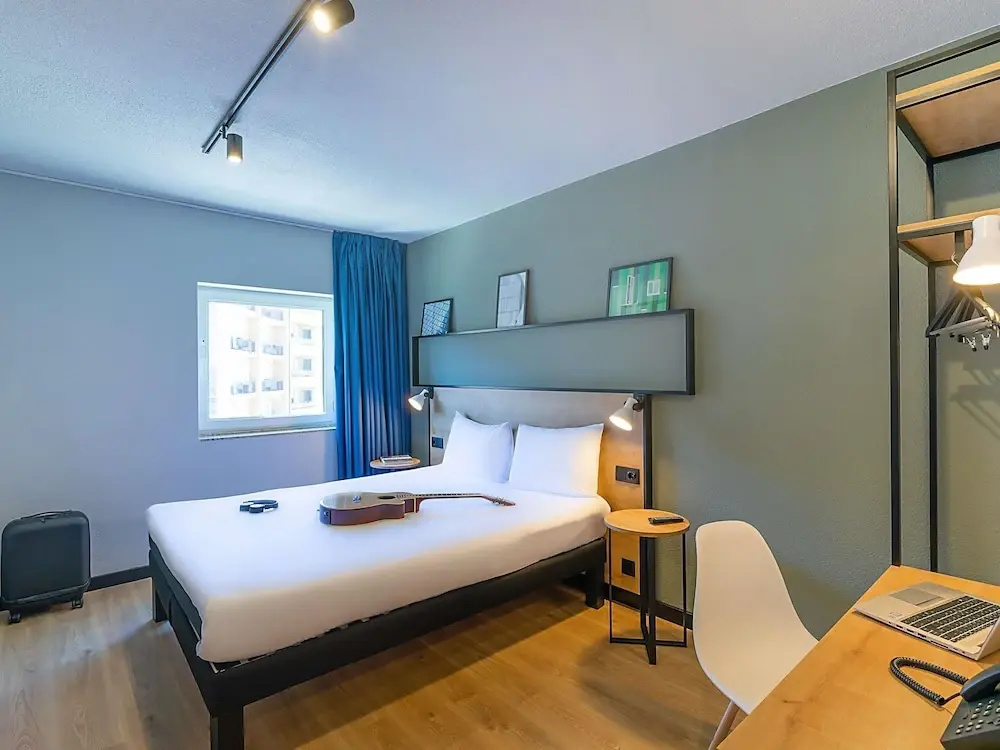 ibis Braganca - Chambres