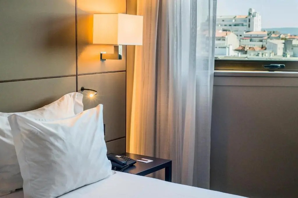 Hotel Dom Henrique Downtown - Chambres