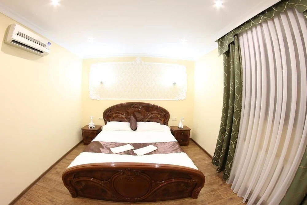 Номер Standard в Sky Lux Hotel