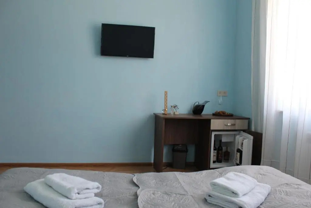 Economy room