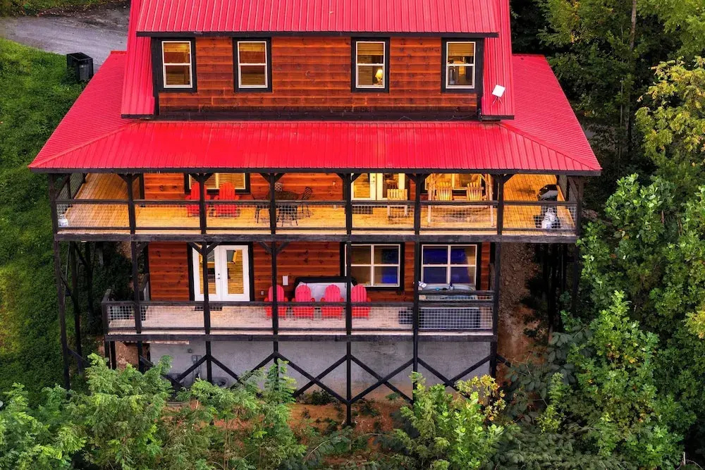 Indoor Pool, Theater, Hot Tub & Mountain Views Near Dollywood Crimson Crest by Avantstay