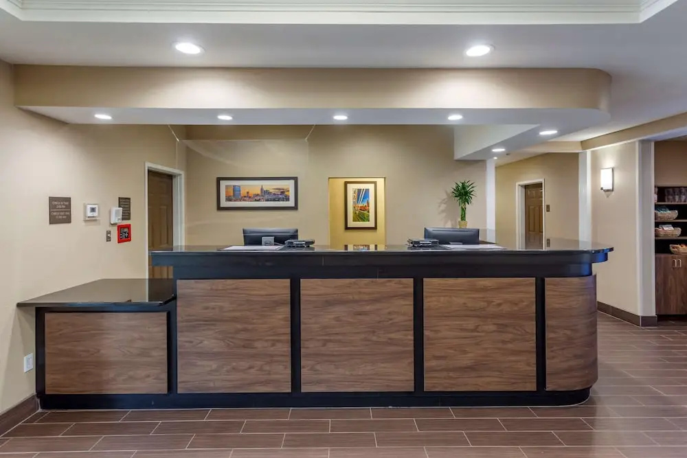 Lobby & Reception