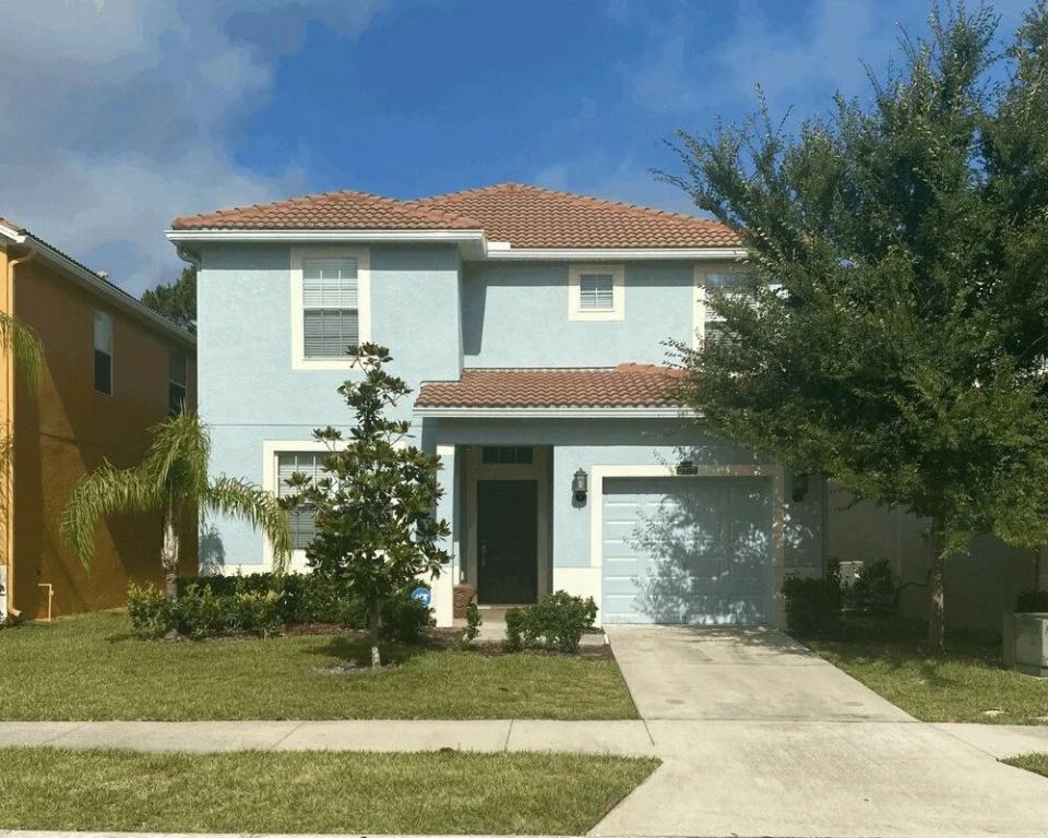 Spacious Vacation Home With Pool Jacuzzi Near Disney