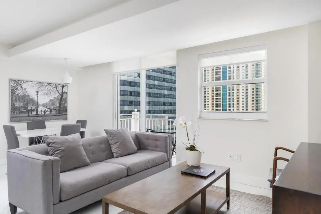 1 Bedroom Luxury Suite with balcony