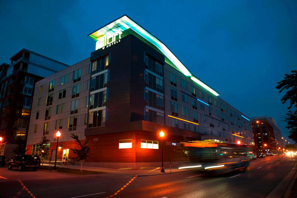 Aloft Minneapolis