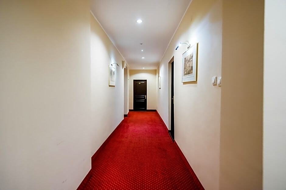 Hotel Piast by null