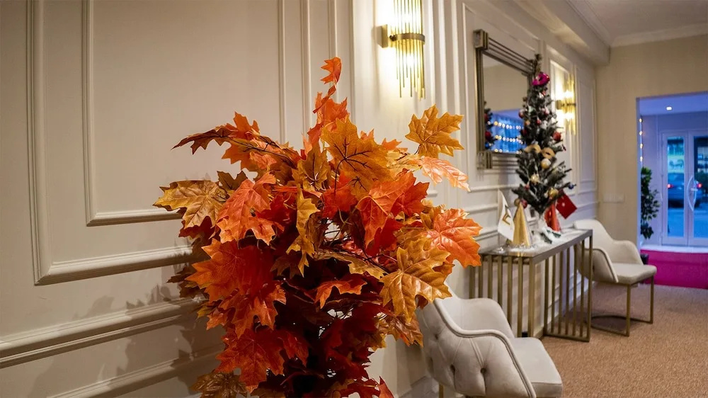 Lobby & Reception