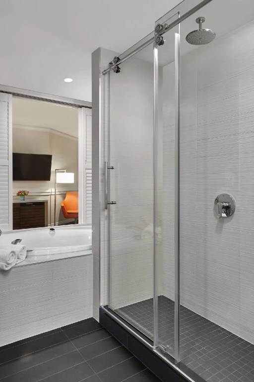 Delta Hotels by Marriott Edmonton Centre Suites - Chambres