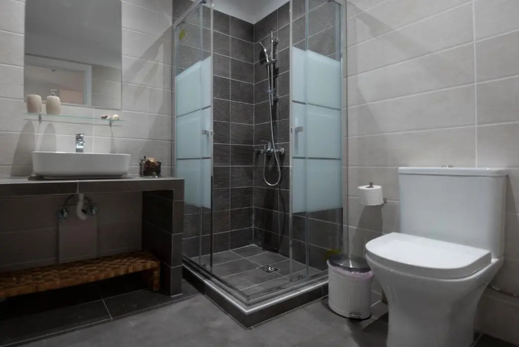 2 Bedrooms Basement Apartment