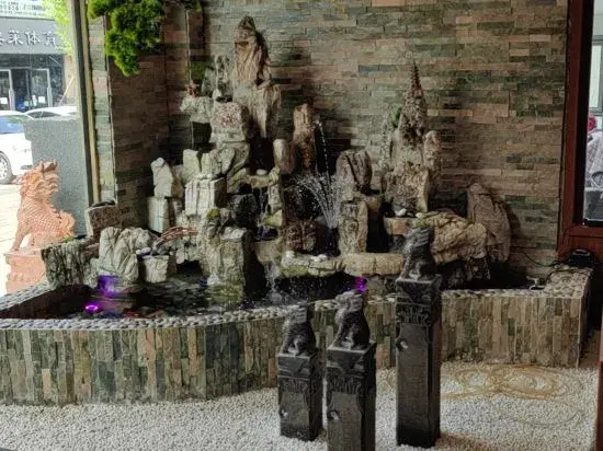 Zhaotong Yuting Lanshe Homestay (Shenggenshanshui Branch)