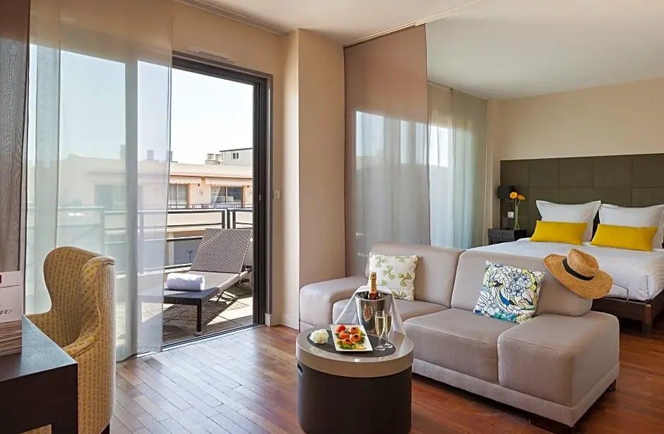 Nehô Suites Cannes Croisette - Chambres