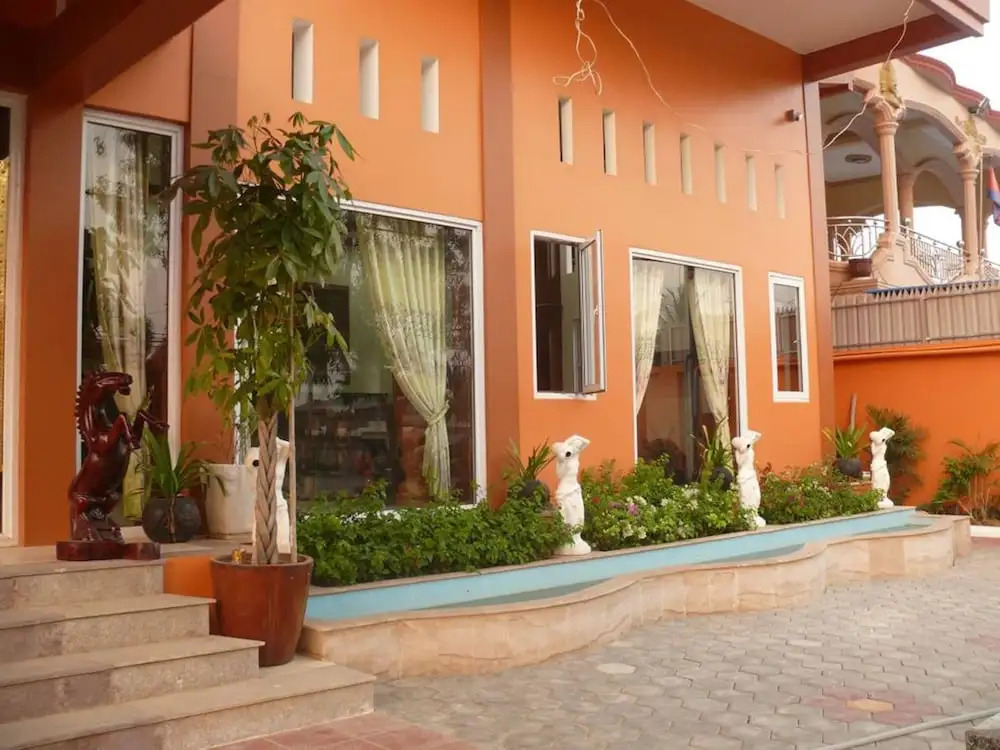 Vanne Hotel — фото