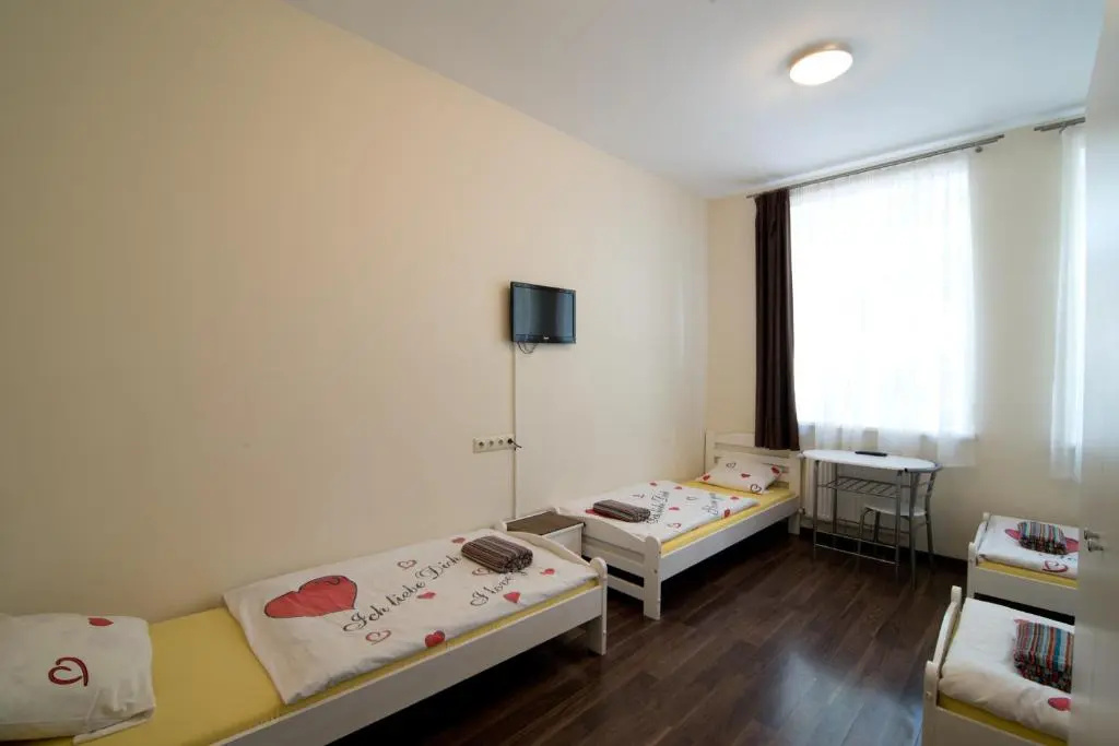 Happy Hotel - Chambres