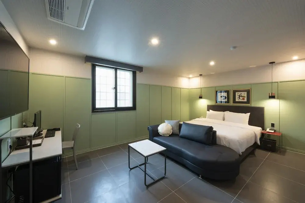Hotel photo 12