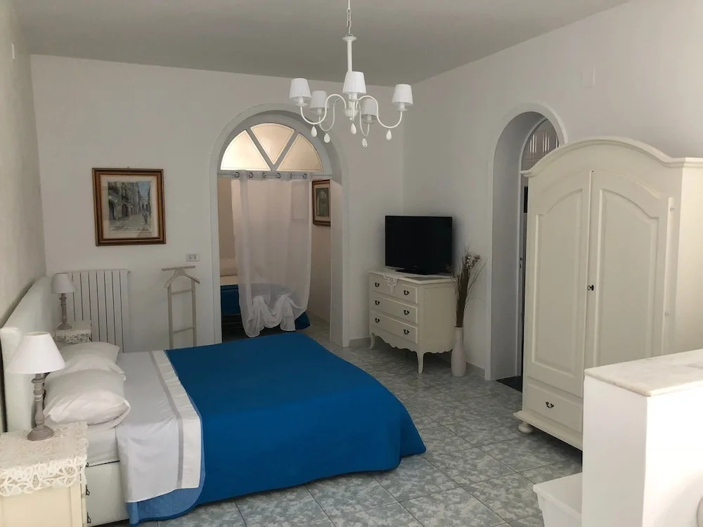 Suite with balcony