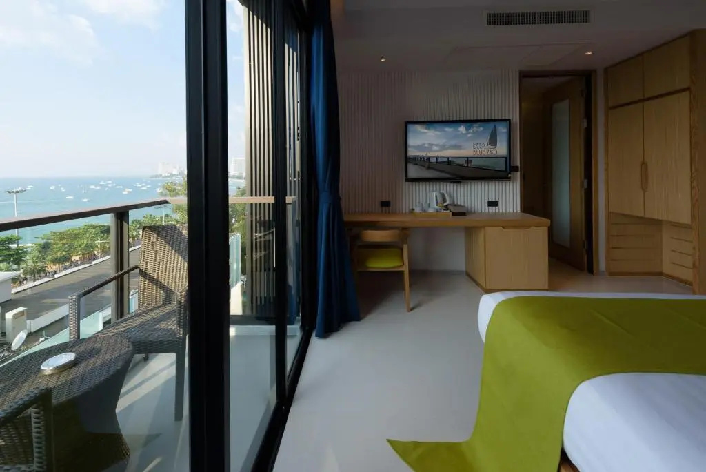 Standard Double room with balcony and with sea view (full double bed)