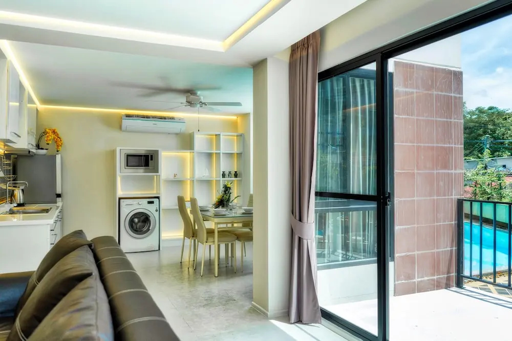 Apartment with balcony