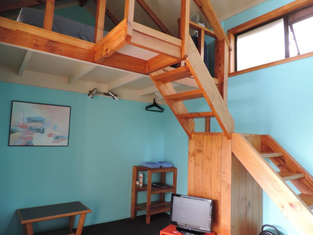 Tawa Lodge Waiheke Island by null