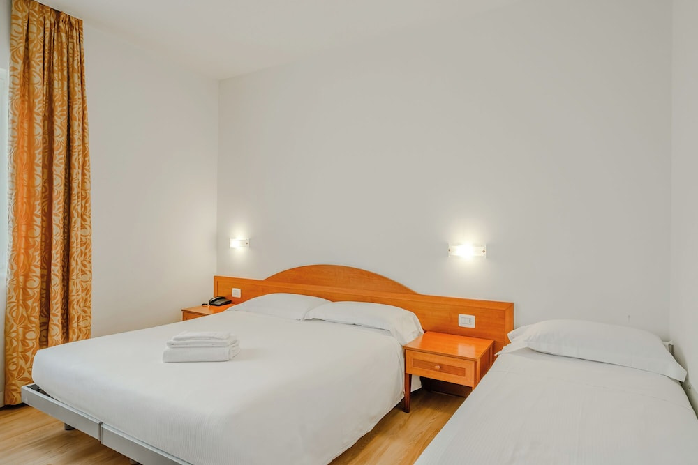 Nuova Barcaccia - Chambres