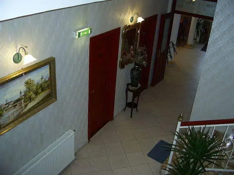 RQ Boutique  Unique Hotel - Général
