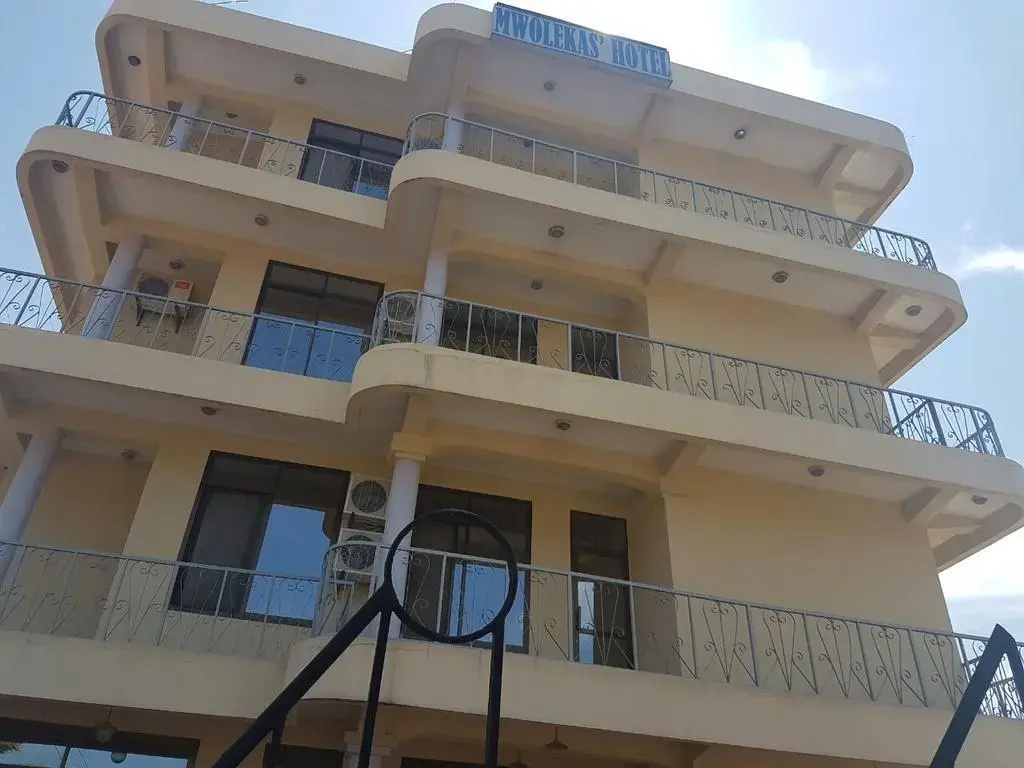 Mwolekas Hotel