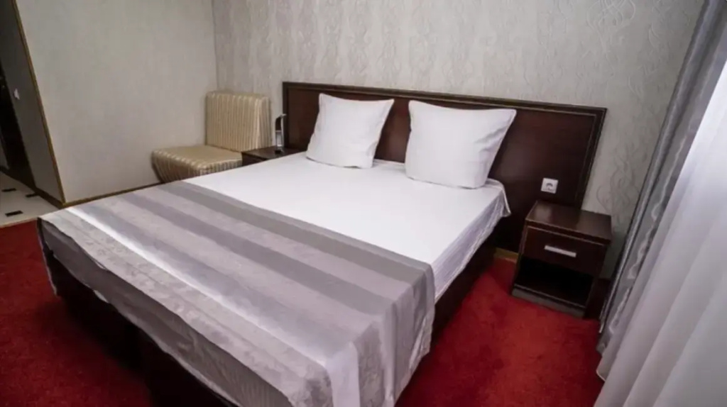 Standard Double room (full double bed)