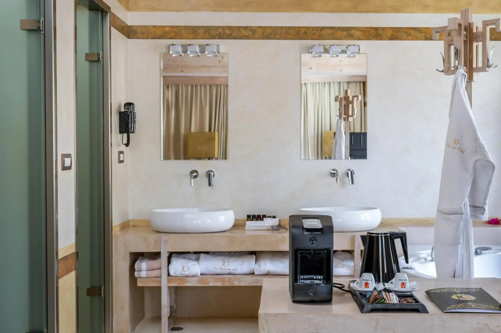 10GR Boutique Hotel and Wine Bar - фото 8