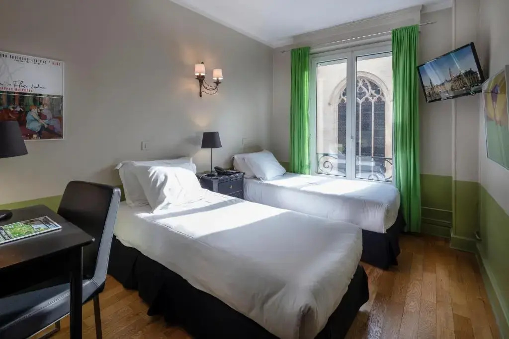Standard Double room (twin beds)