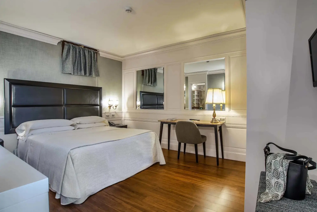 Albergo Del Senato, Roma — 5