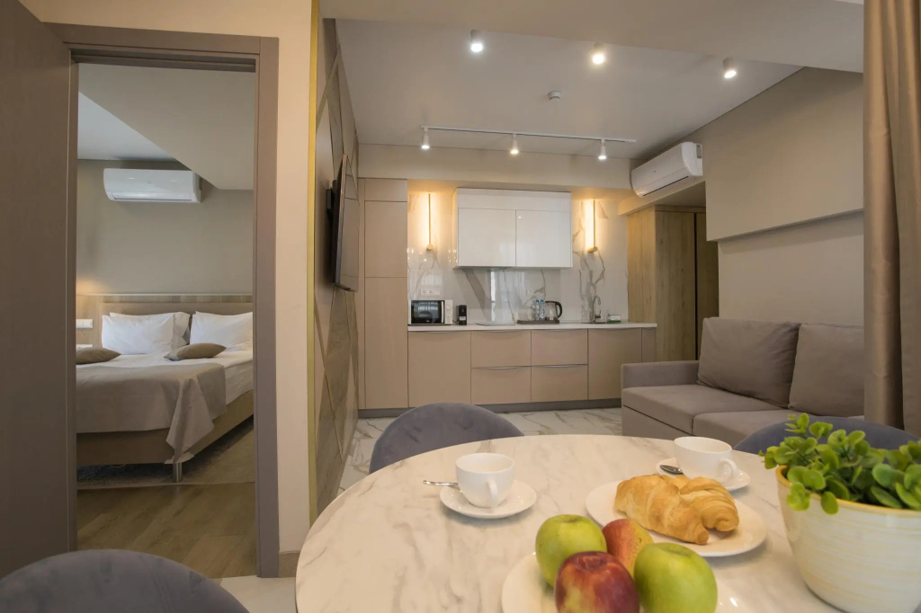 2 Bedrooms Apartment