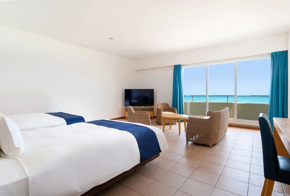 Junior Suite with ocean view