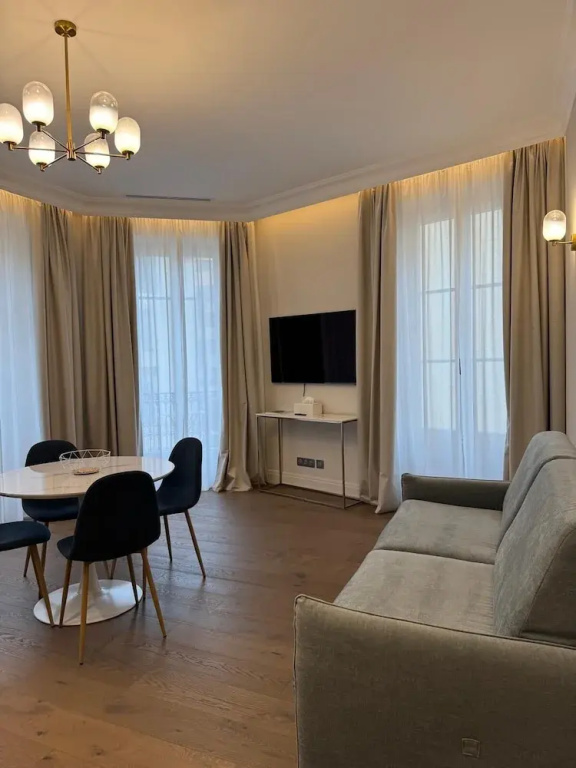 Double Apartment with city view (full double bed)