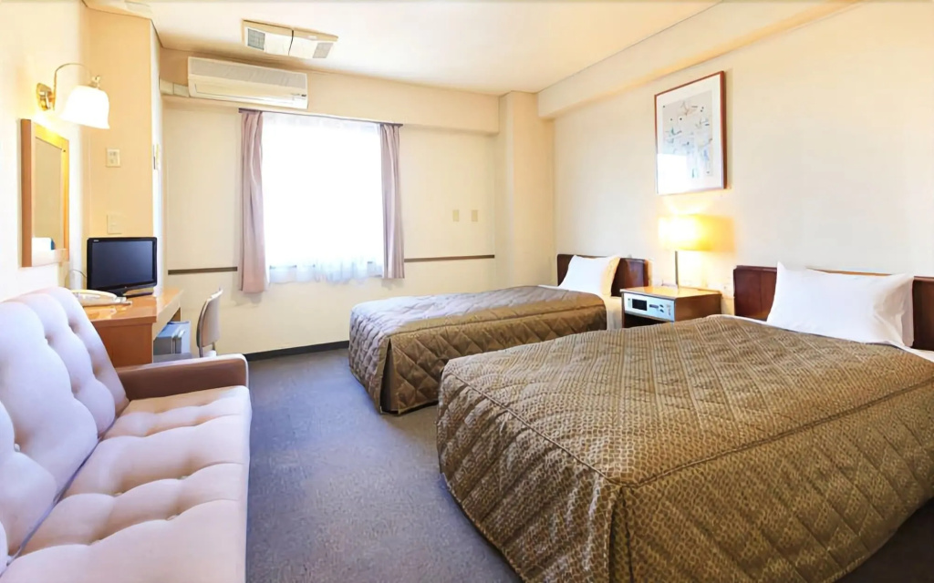 Отель Chofu Urban Hotel в Токио