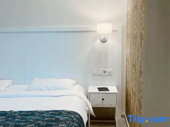 Economy Double room (twin beds)