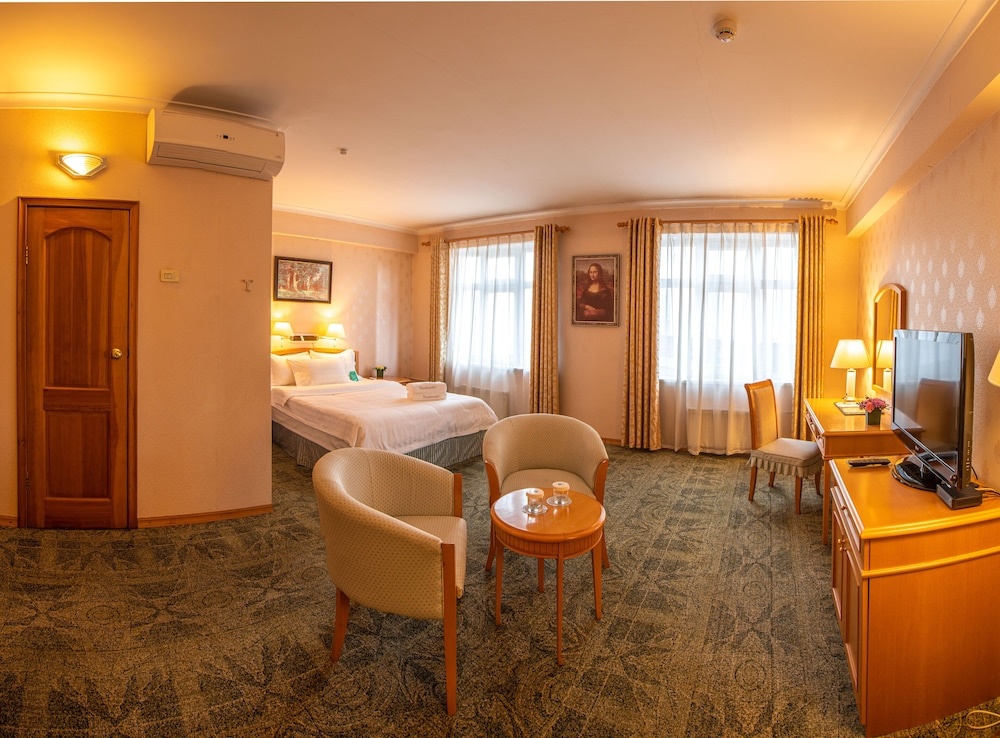 Continental Hotel - Chambres