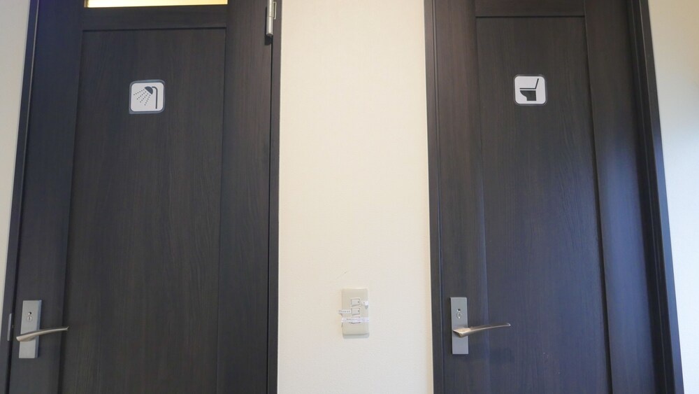Within walking distance to Shinjuku | 4 min walk to nearest station | Entire 3BR house 75㎡ | Sleeps up to 10 | Family-friendly | High-speed Wi-Fi | Shibuya, Tokyo 사진 19