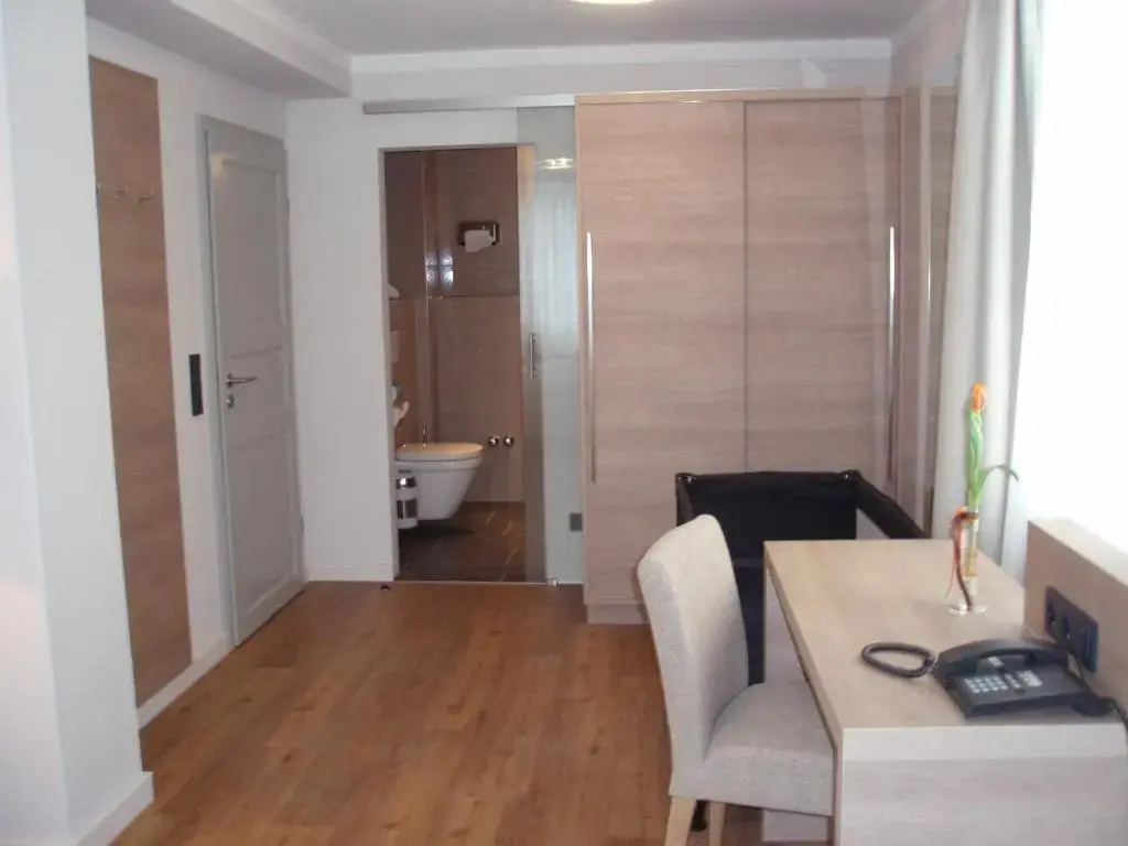 Hotel Doctor Weinstube - Chambres